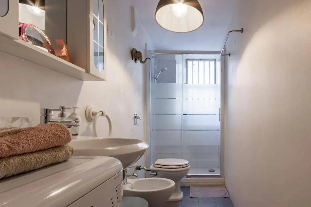 Apartment Bohemian Art Apartment. One Bedroom One Sofa Milan Italy