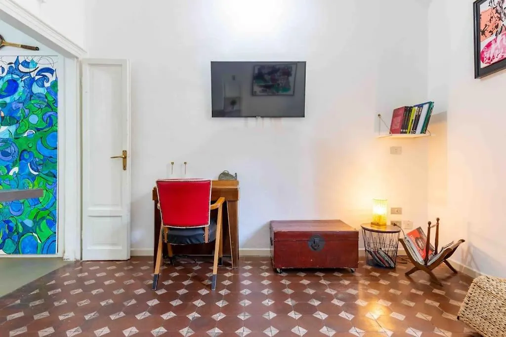 Apartment Bohemian Art Apartment. One Bedroom One Sofa Milan