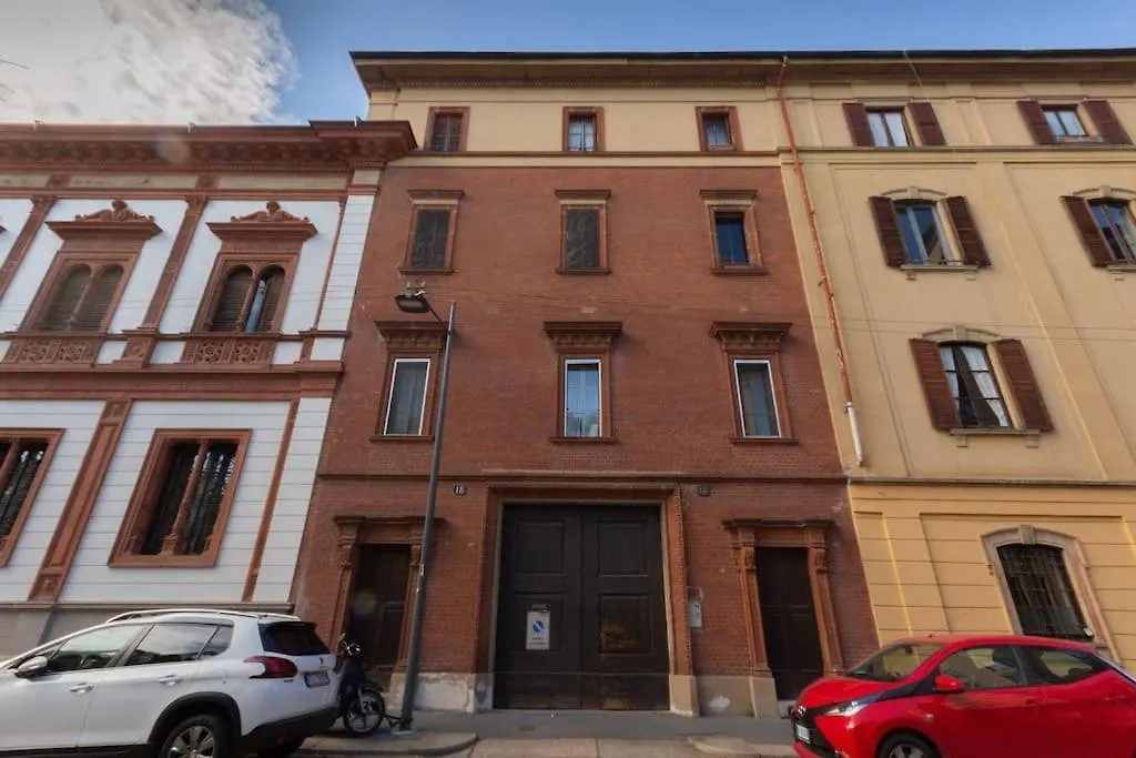 Bohemian Art Apartment. One Bedroom One Sofa Milan